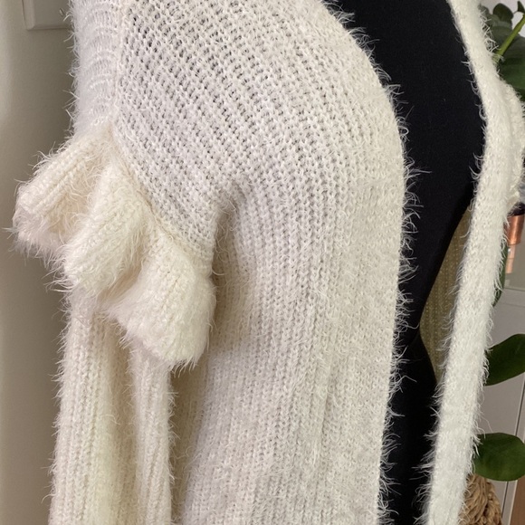 Make + Model Ivory Long Tunic Cardigan - Picture 5 of 11